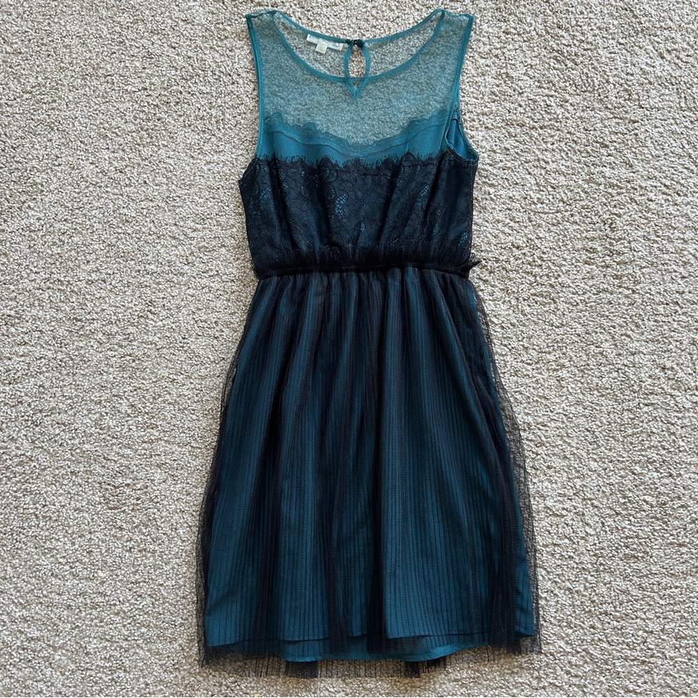 ModCloth | Lace & Mesh Formal Dress